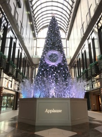 ちゃやまちアプローズにあったツリー