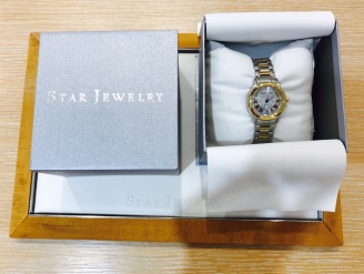 STAR JEWELRYの時計