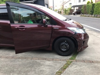 コイールキャップがバキバキでになって取れた